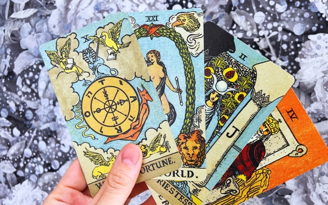 ココナラでタロットが当たる具体的な時期まで伝える占い師